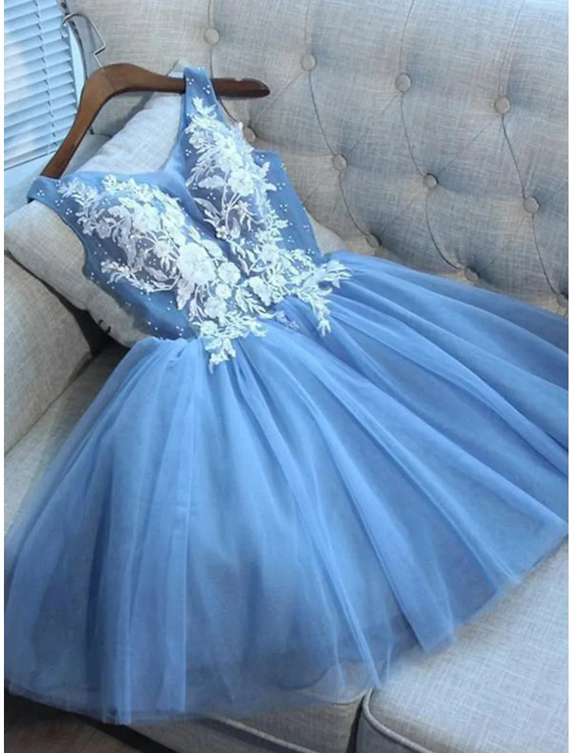 A-Line Homecoming Dresses Color Block Dress Graduation Short / Mini Sleeveless V Neck Tulle with Appliques