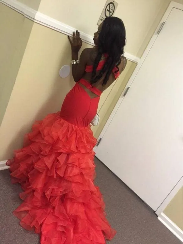 Bridelily 2020 V-neck Mermaid Open Back Organza Ruffles Prom Gowns