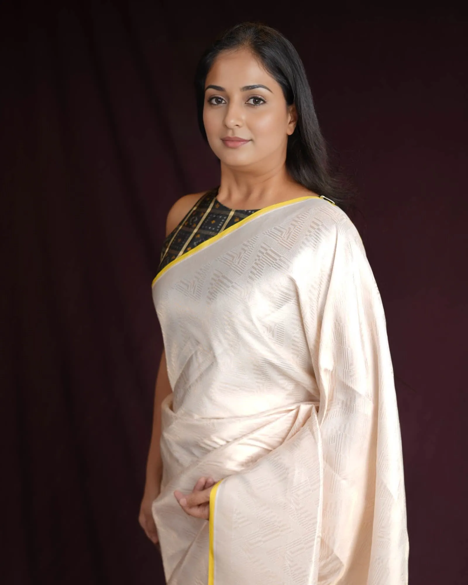 Cream Banarasi Gold Zari Glitch Chevron Brocade Handwoven Katan Silk Saree