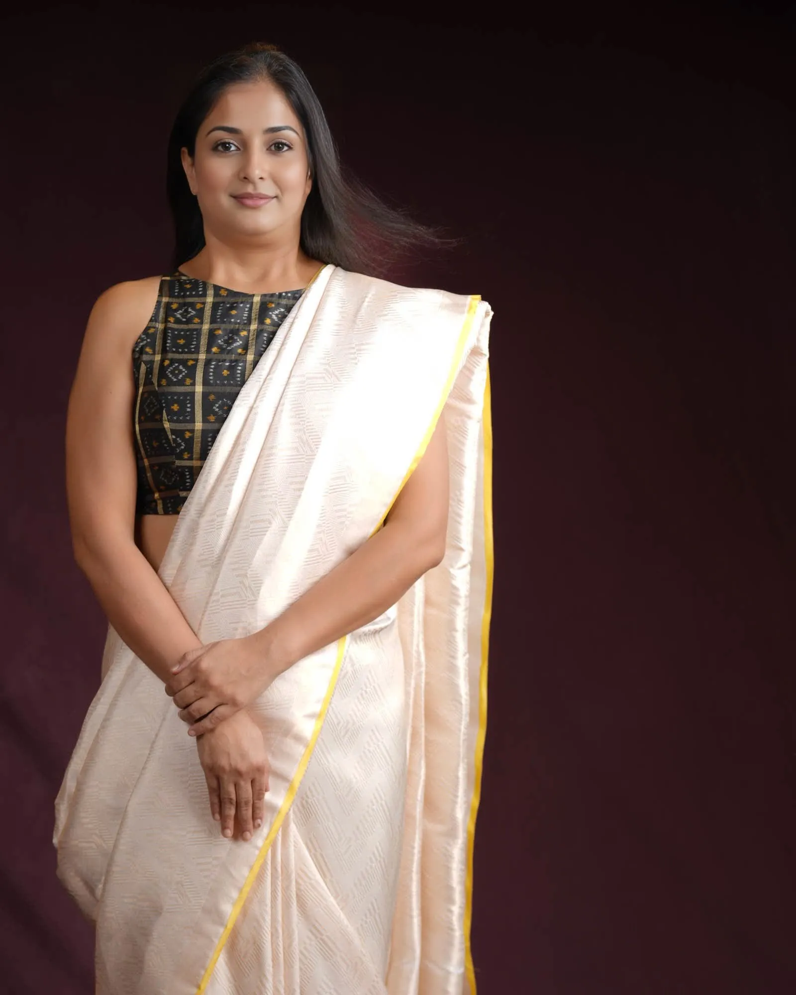 Cream Banarasi Gold Zari Glitch Chevron Brocade Handwoven Katan Silk Saree